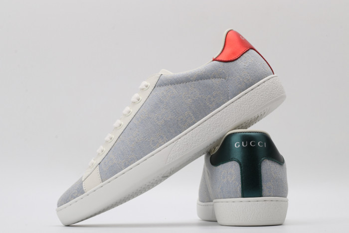 G*u*i low-top sneaker
