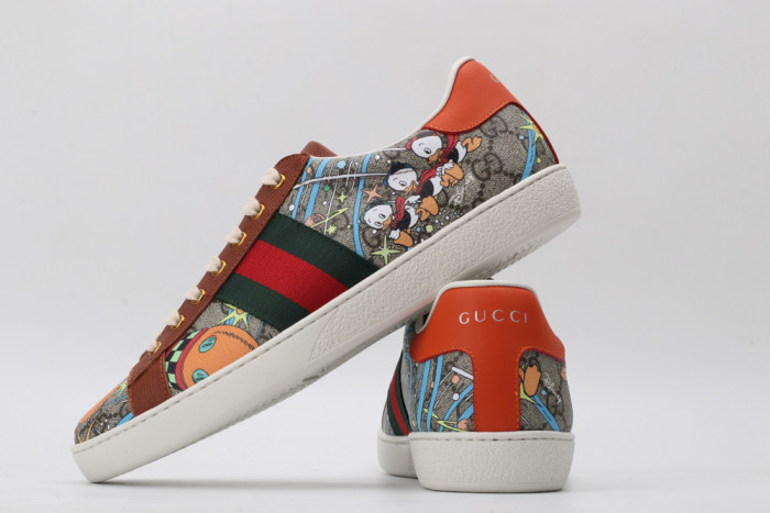 G*u*i low-top sneaker