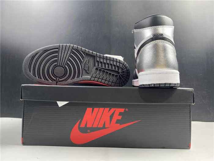 AIR JORDAN 1 HIGH OG WMNS “SILVER TOE” CD0461-001
