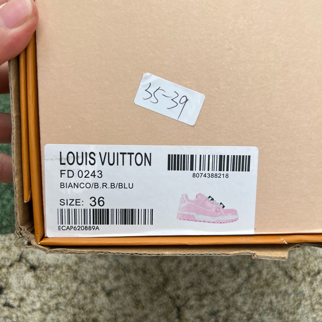 LV TRAINER MAXI pink