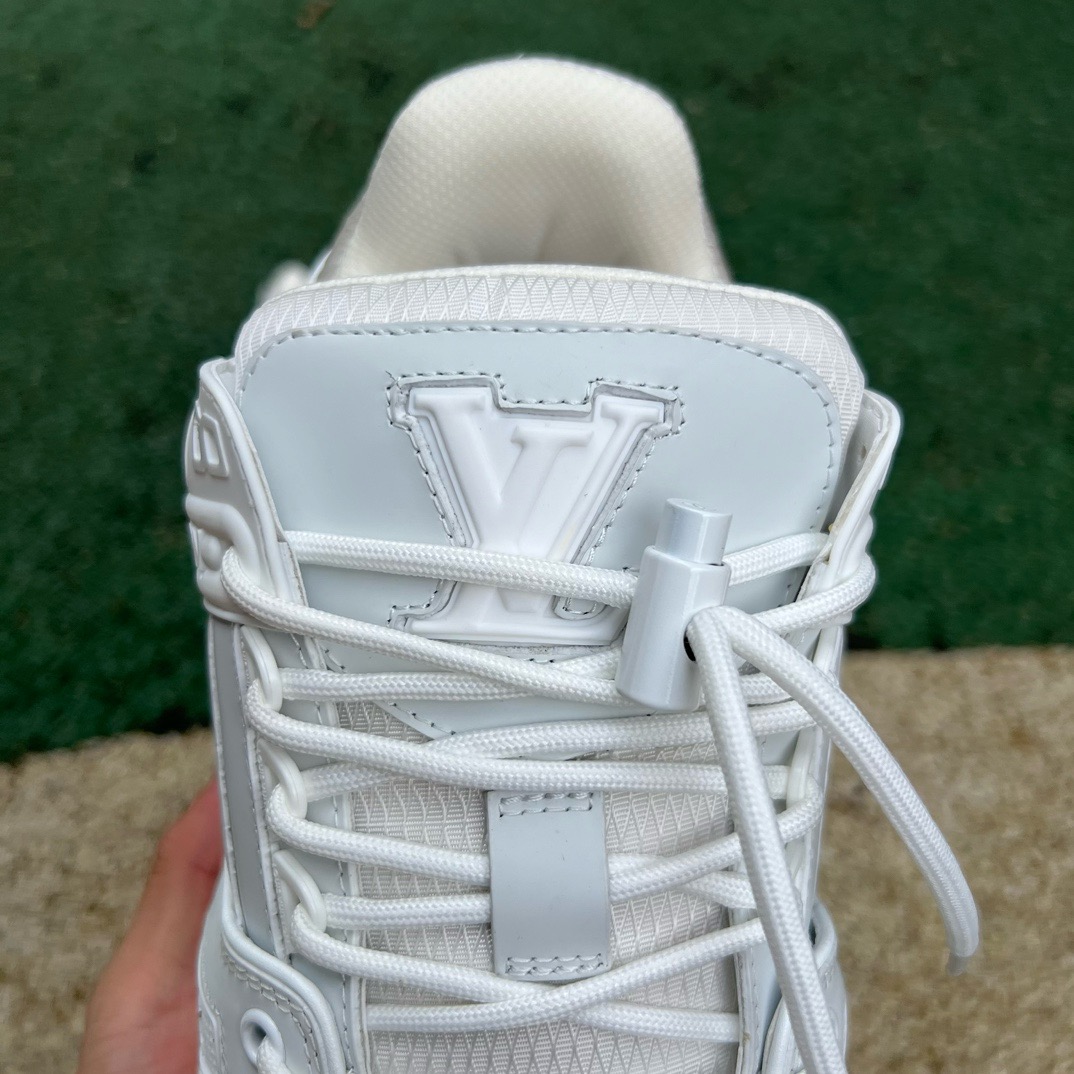 LV TRAINER MAXI White