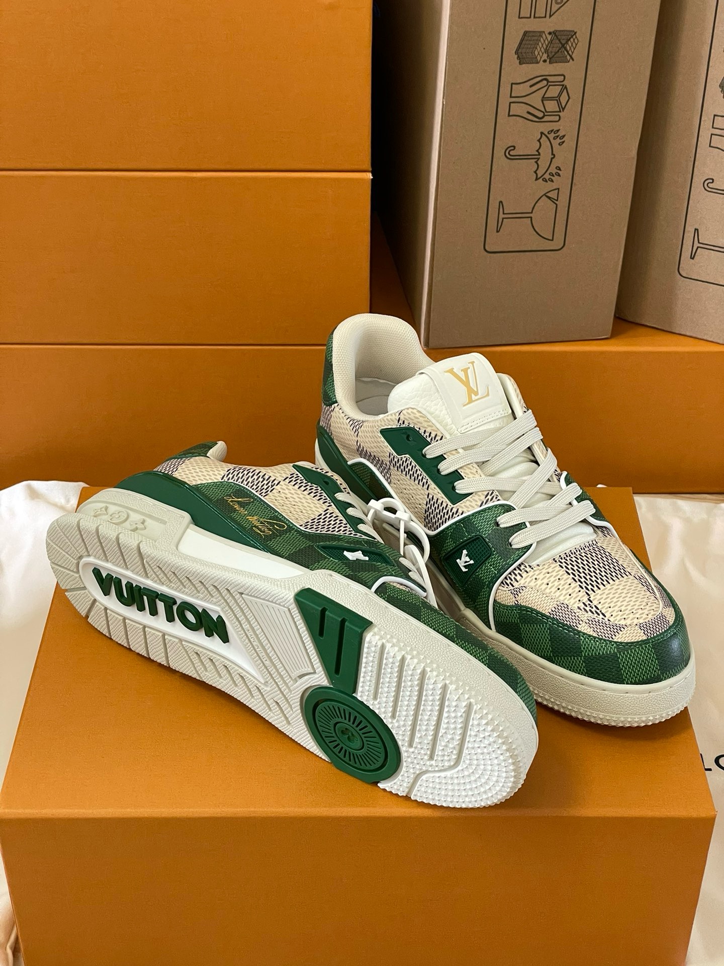 Loui Vuitto TRAINER SNEAKER