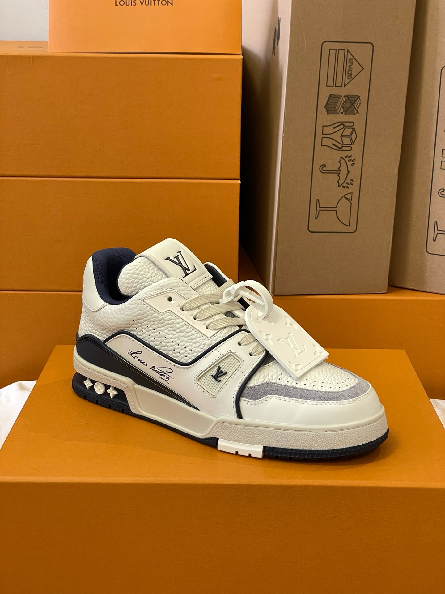 Loui Vuitto TRAINER SNEAKER